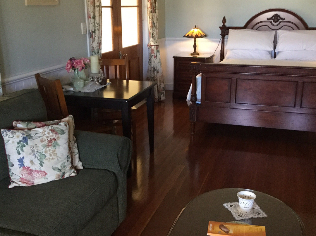 里德地方酒店主图