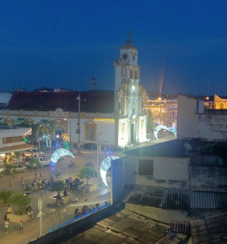 Iglesia Santa Cruz de Lorica景点图片