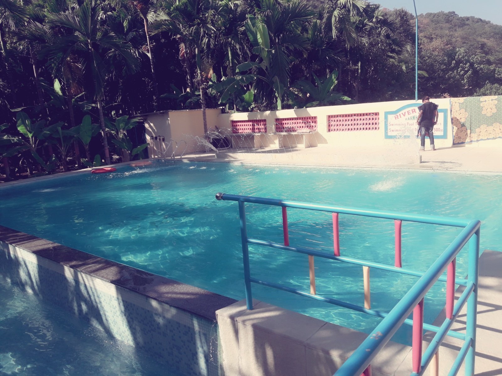 Riverside Farms Kashid-官方