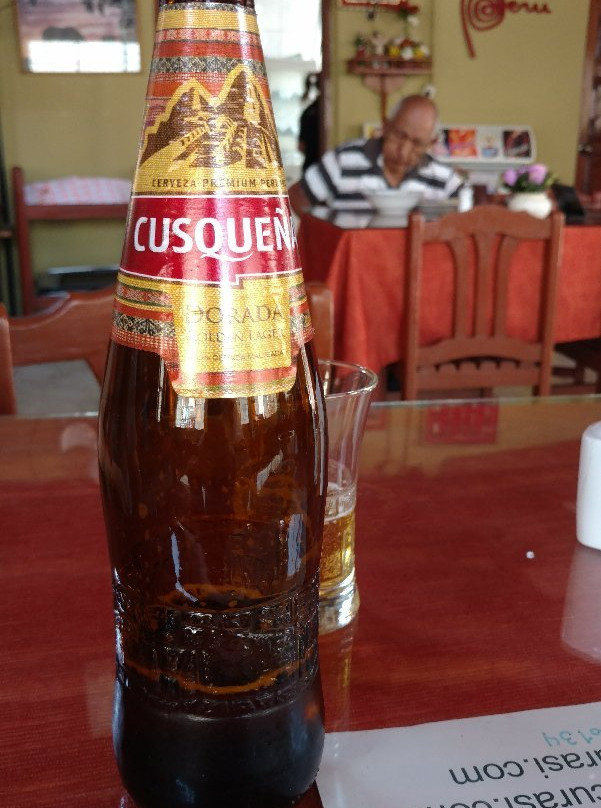 Huacachina餐馆和美食-Curasi