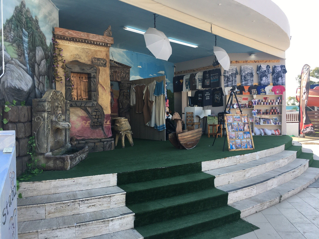 Happy Gift-Agios Georgios必去景点