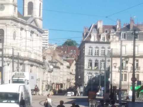 Les Passagers du Zinc-贝桑松必去景点