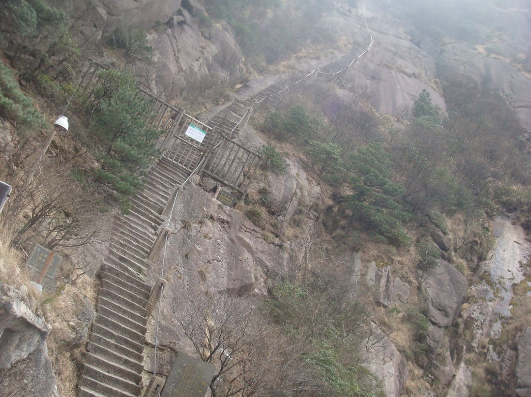莲花峰-黄山市必去景点