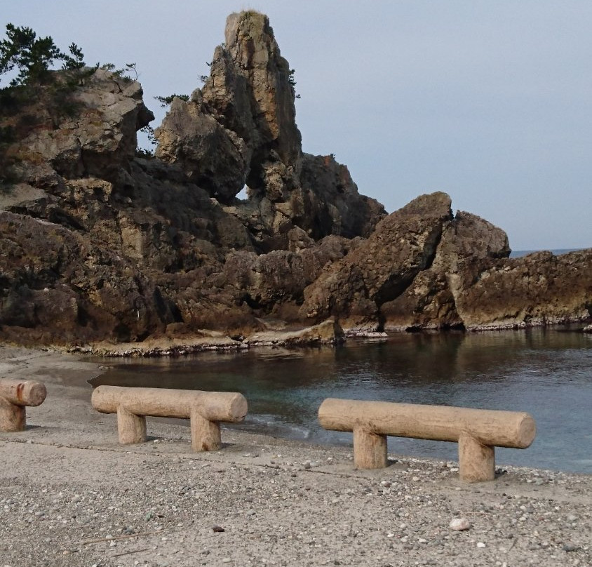Madoiwa Pocket Park景点图片