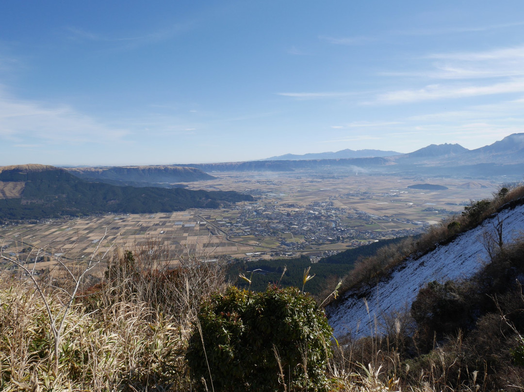 Kabutoiwa Lookout Point-阿苏市必去景点