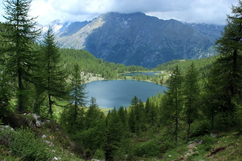 Lago Garzonè景点图片
