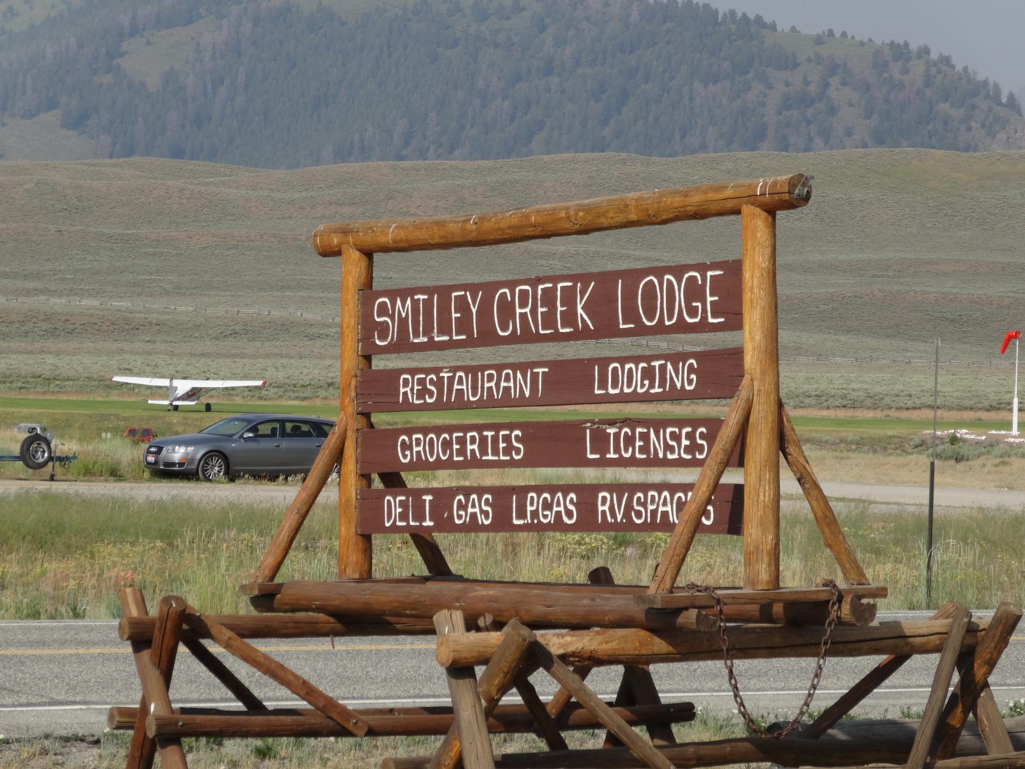 Smiley Creek Lodge-浴室