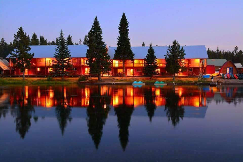 Mack's Inn Resort