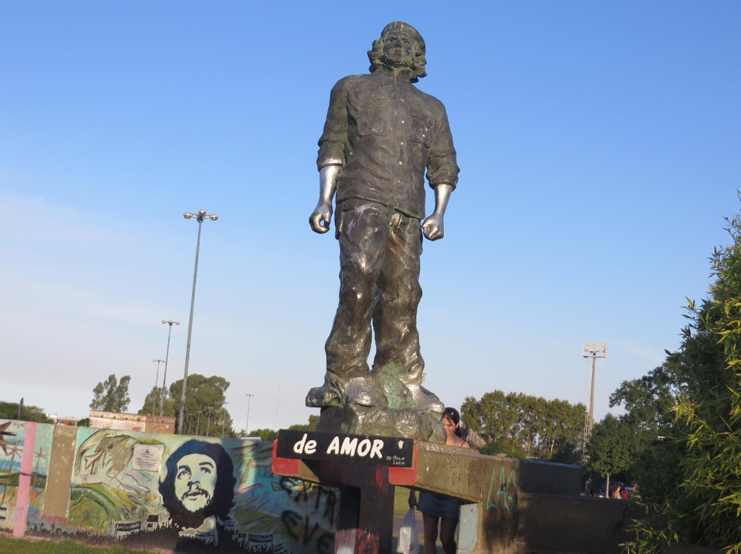 Parque Yrigoyen y Plaza Che Guevara-罗莎里奥必去景点