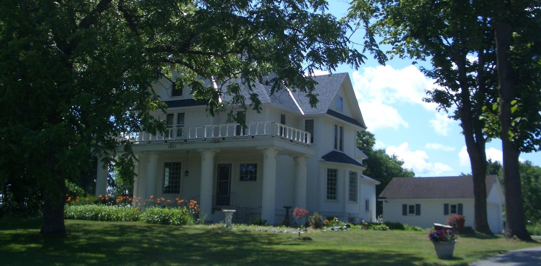 Twelve Oaks of Traverse City-官方