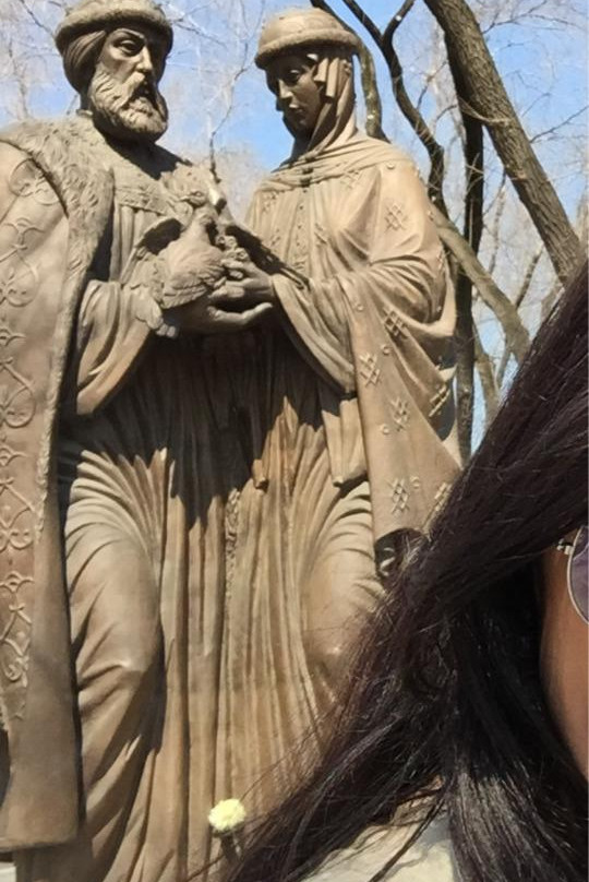 Monument to Peter and Fevronia景点图片