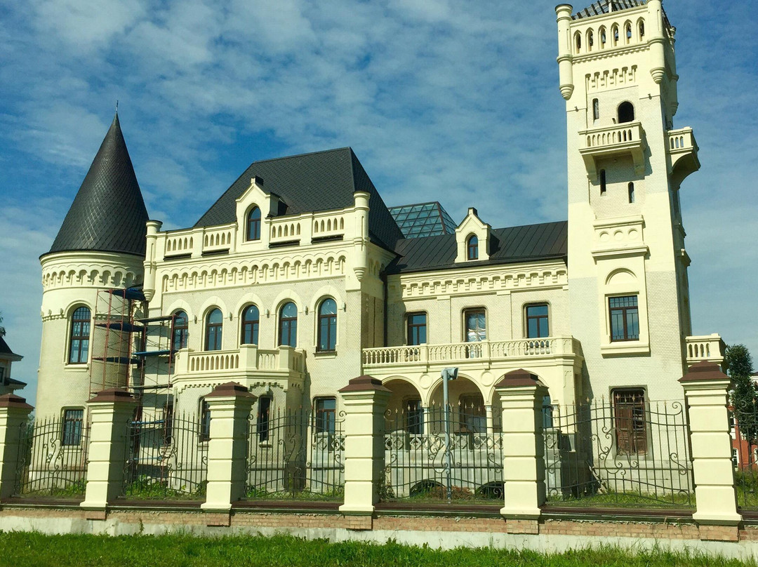 Ponizovkin Castle景点图片