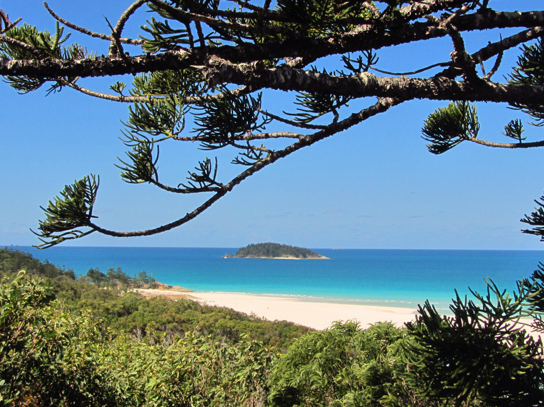 白天堂海滩-圣灵群岛必去景点