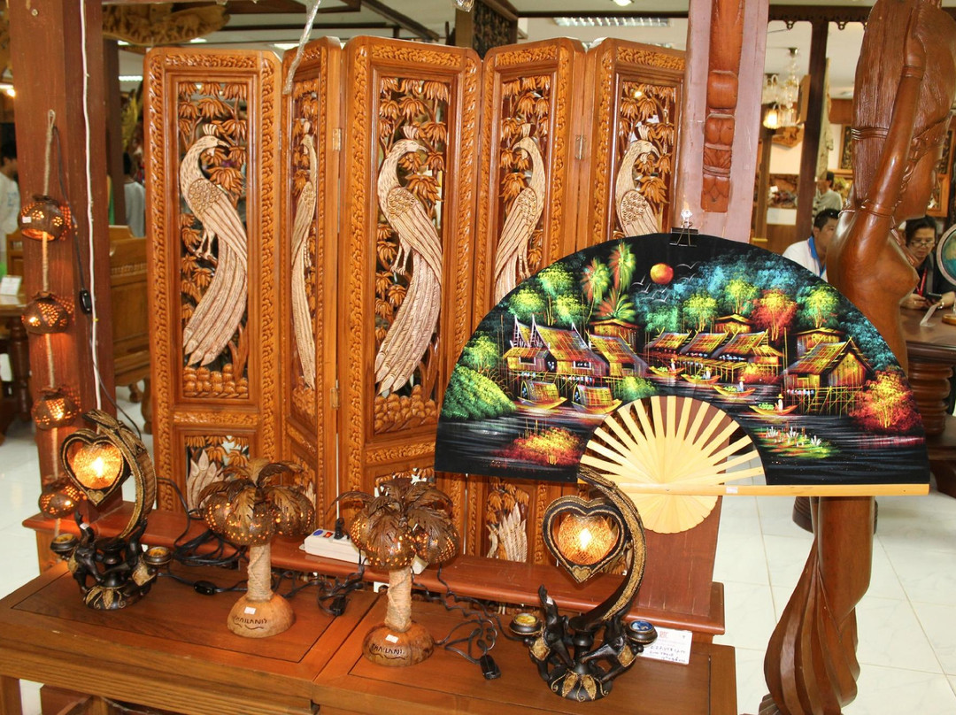 Royal Thai Handicraft Center Company景点图片