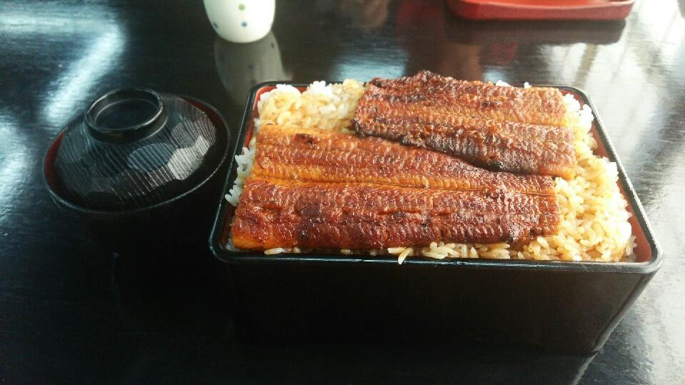 大津市餐馆和美食-Osakayama Kaneyo