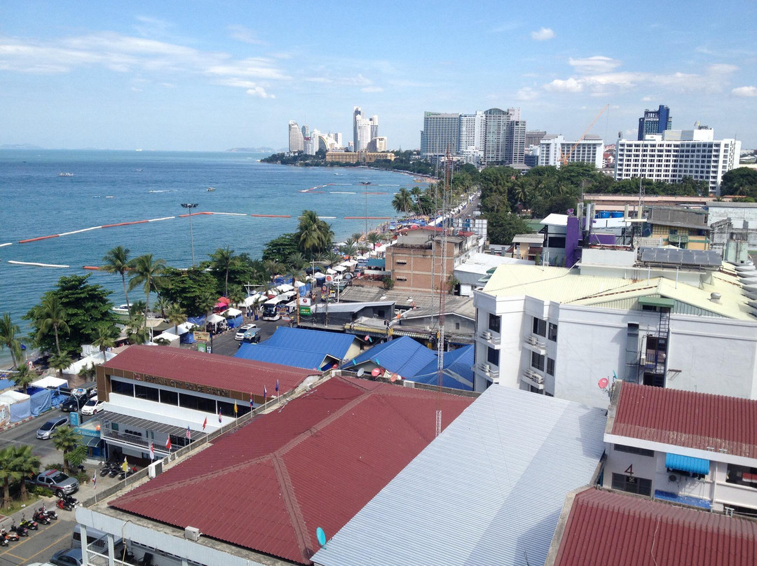 海滩路-芭堤雅必去景点