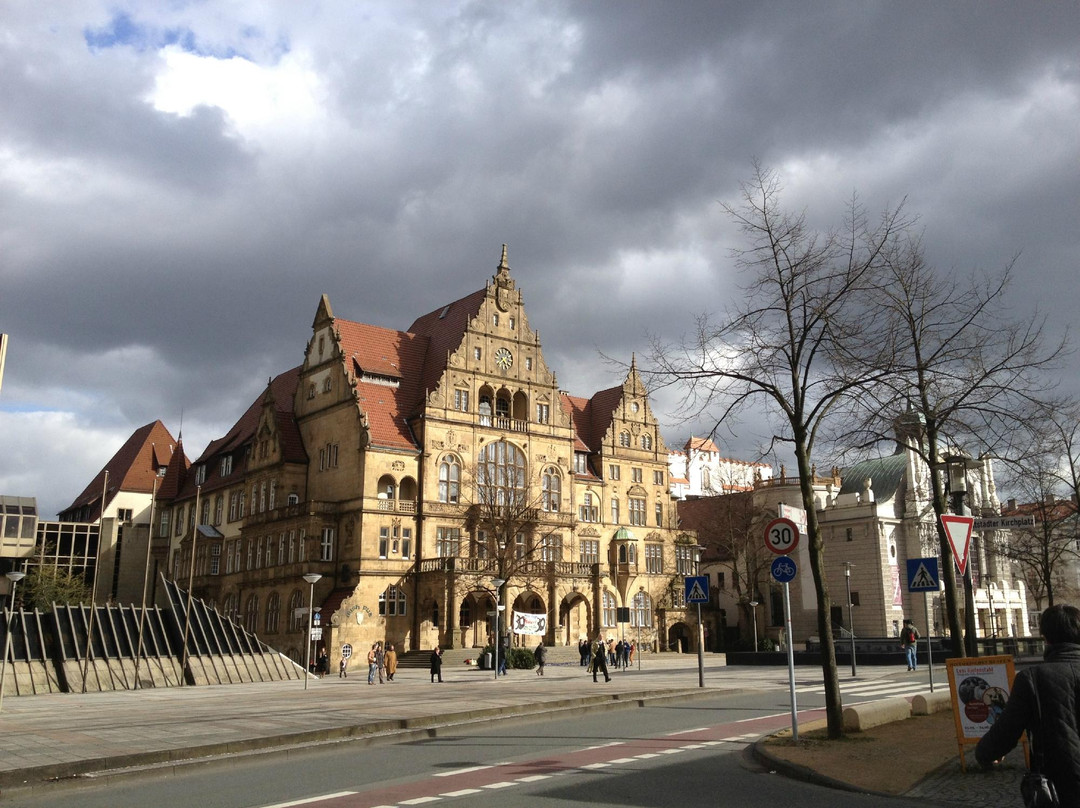 Old Town Hall景点图片