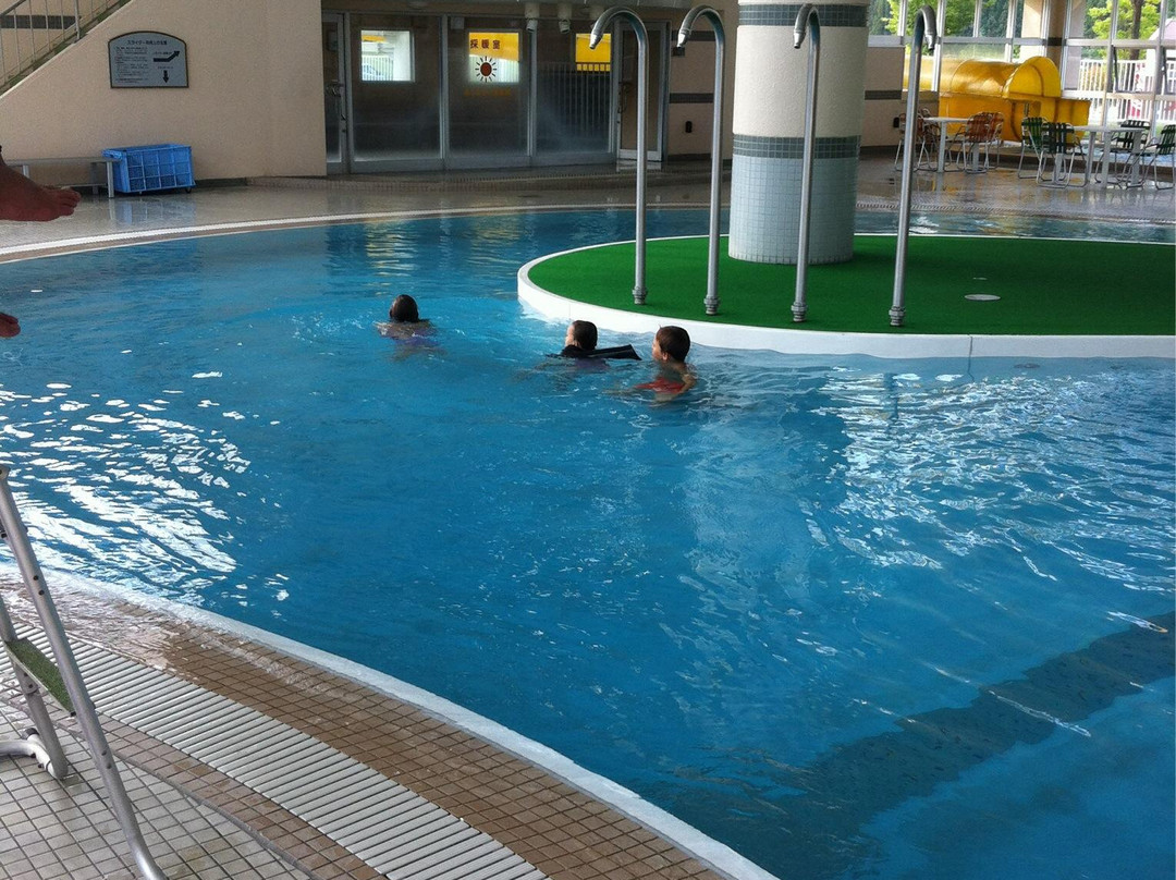 Leisure Pool Aurora-汤泽町必去景点