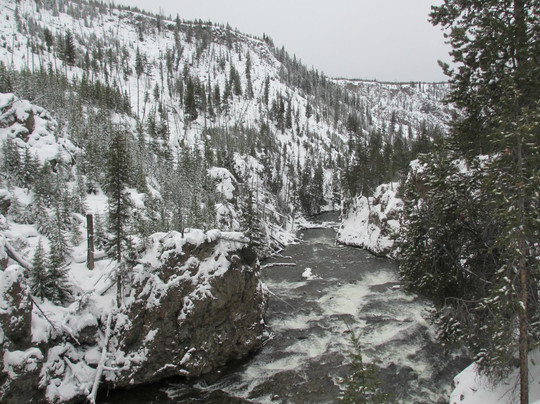 Yellowstone Alpen Guides-西黄石镇必去景点