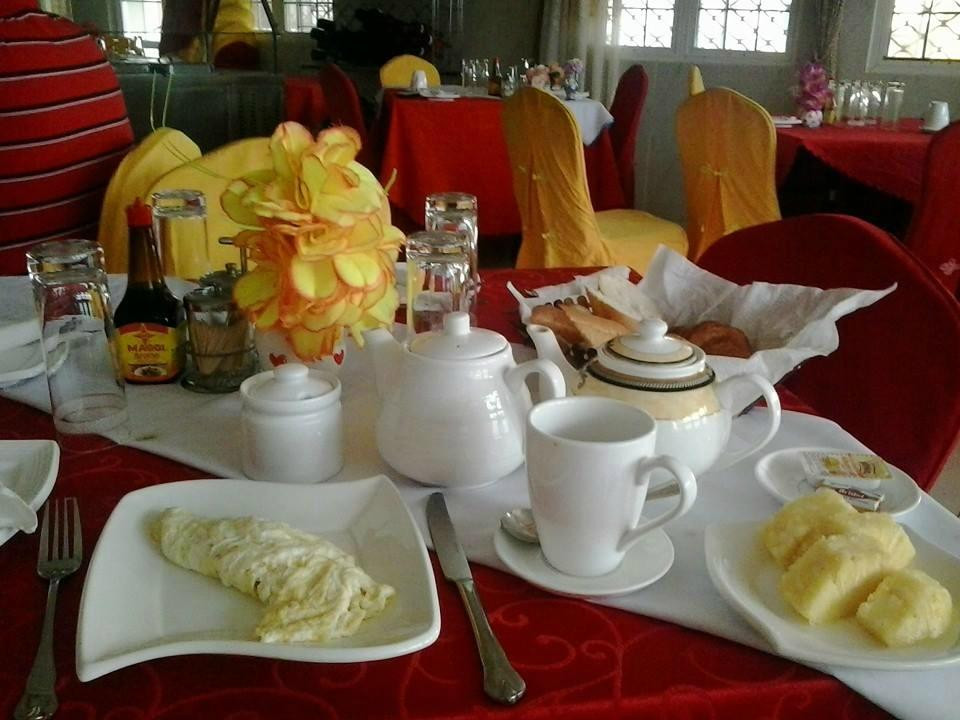 Chariot Hotel Buea主图