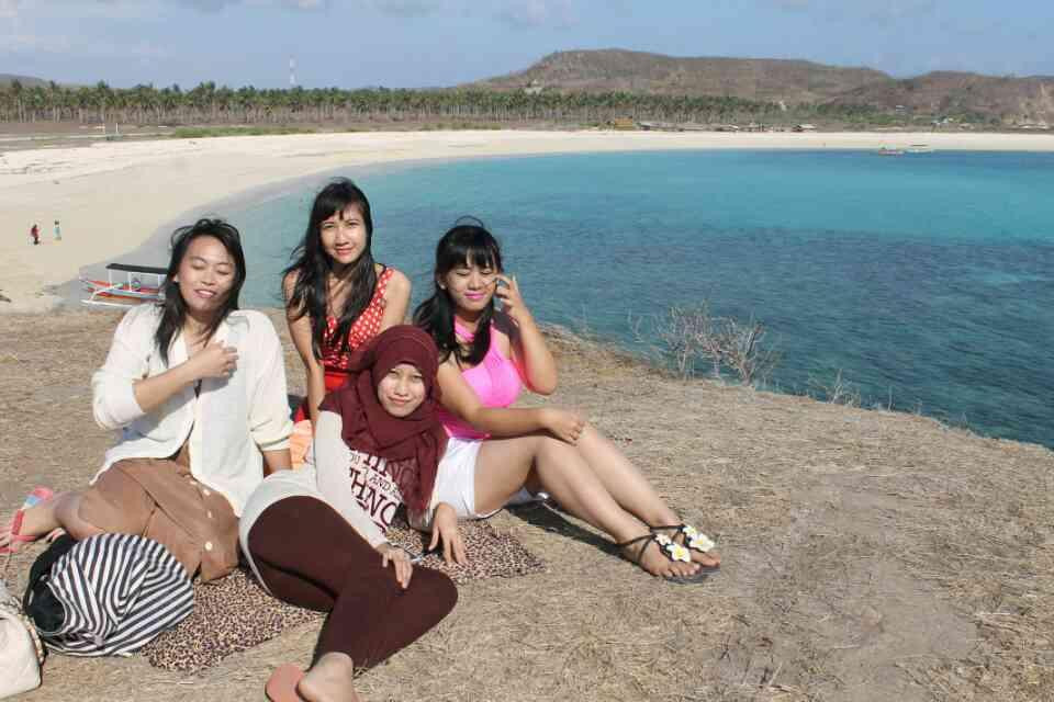 Tanjung Aan Beach-龙目岛必去景点