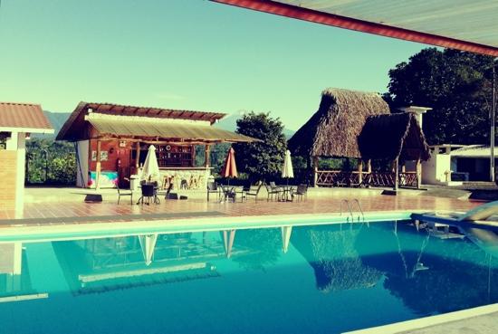 Hosteria Farallon-泳池
