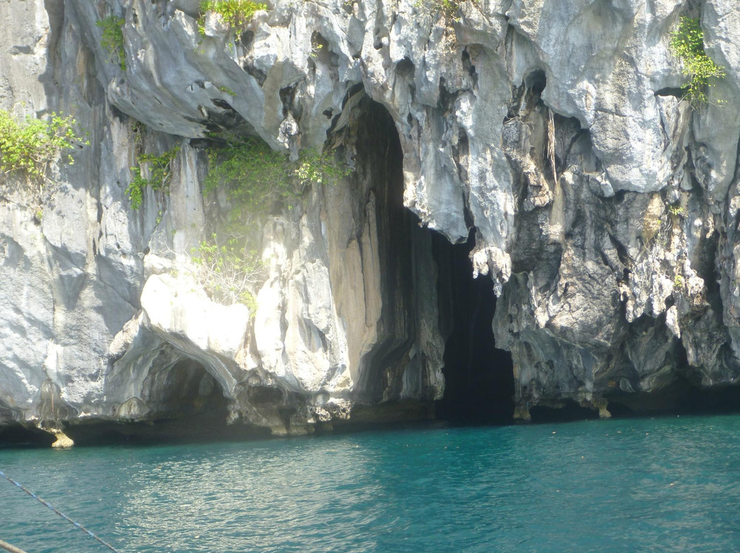 Cathedral Caves-爱妮岛必去景点