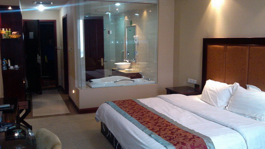 陇西大酒店主图