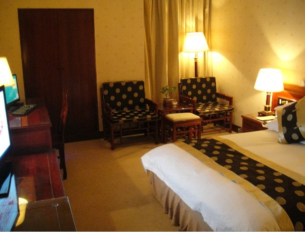 宝盛大酒店主图