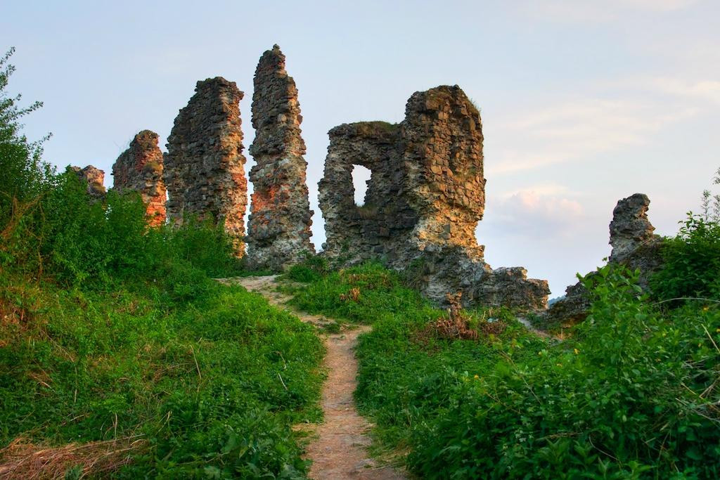 Khustskiy Castle-Khust必去景点