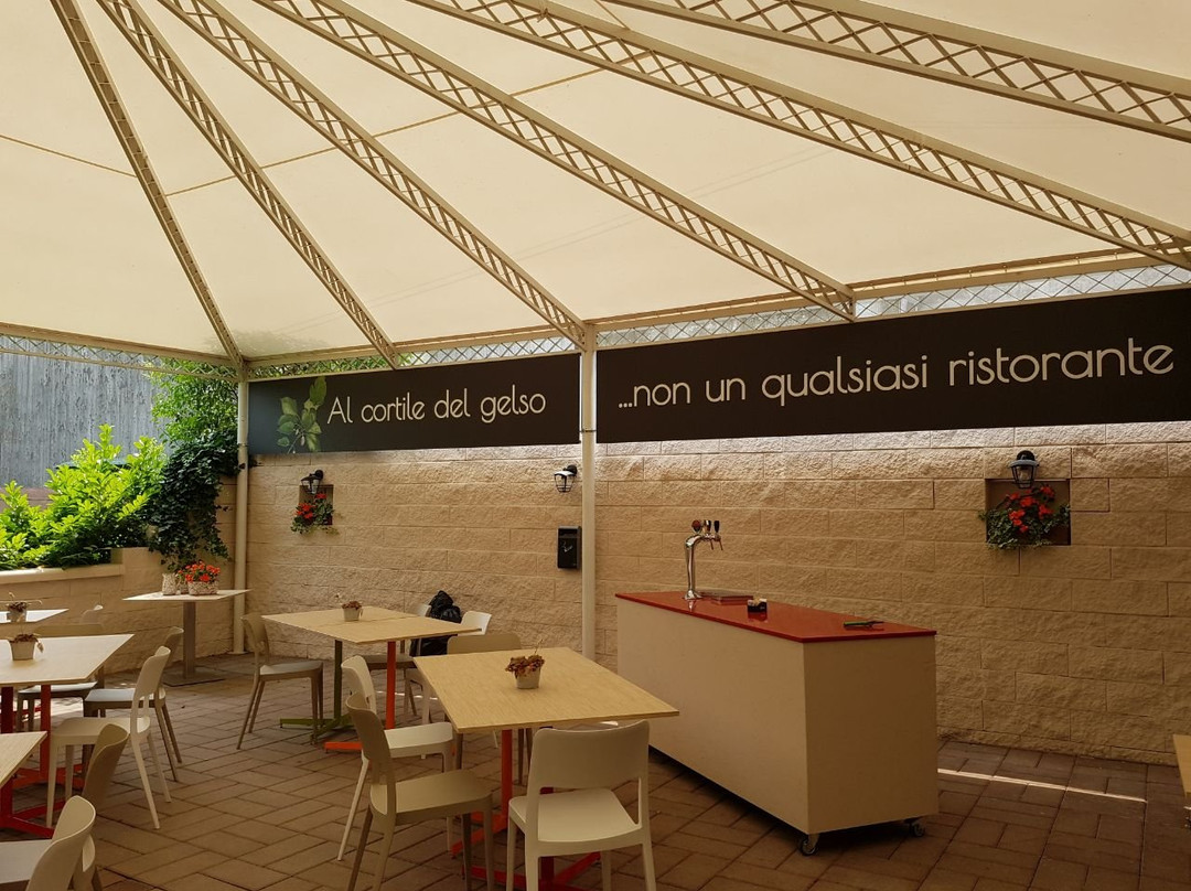 Manerba del Garda餐馆和美食-Al cortile del gelso