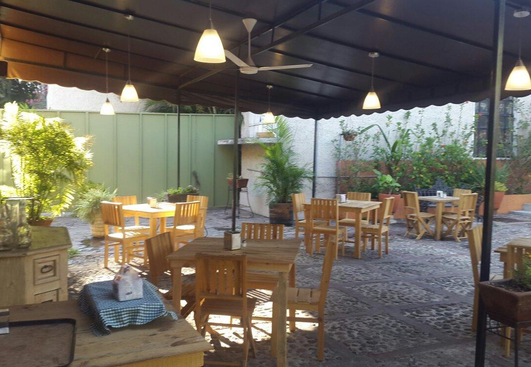 Tonala餐馆和美食-" A La Leña "