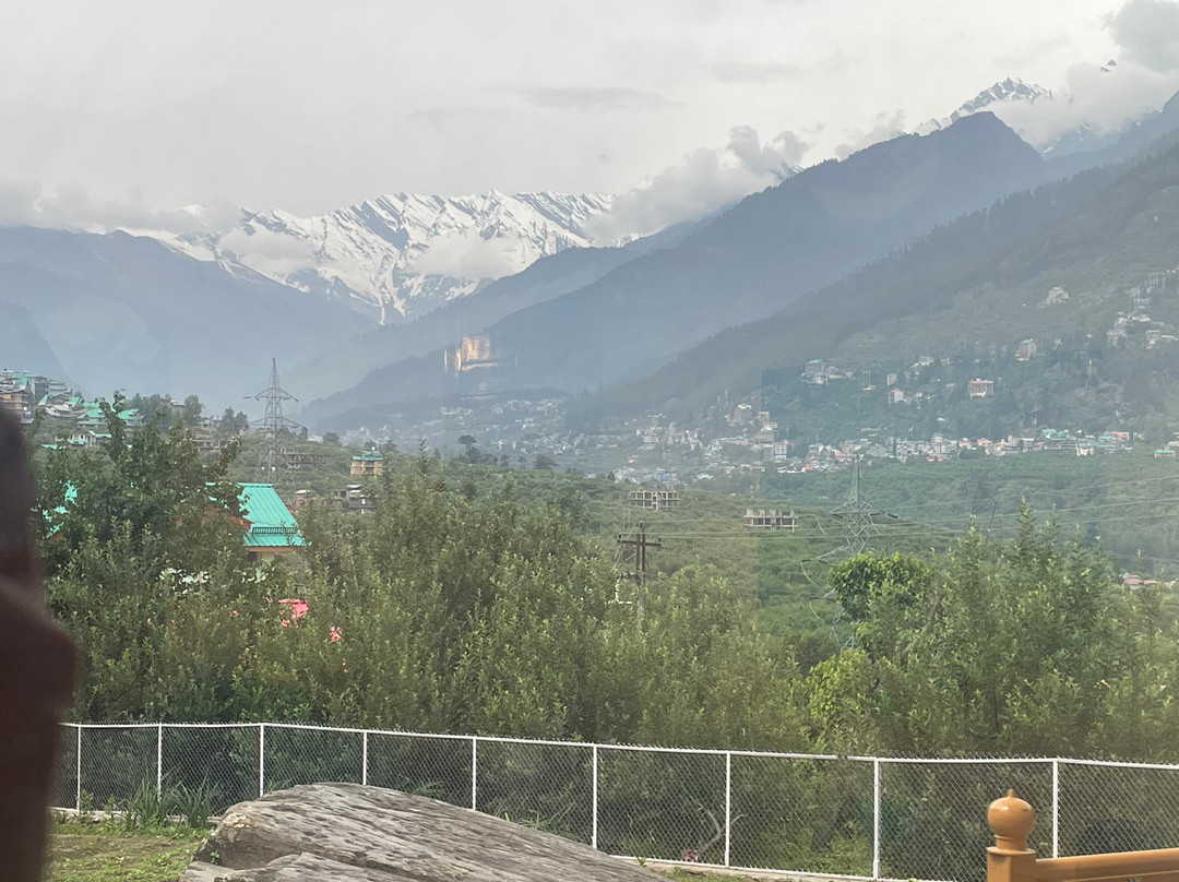 Clarks Inn Suites, Manali