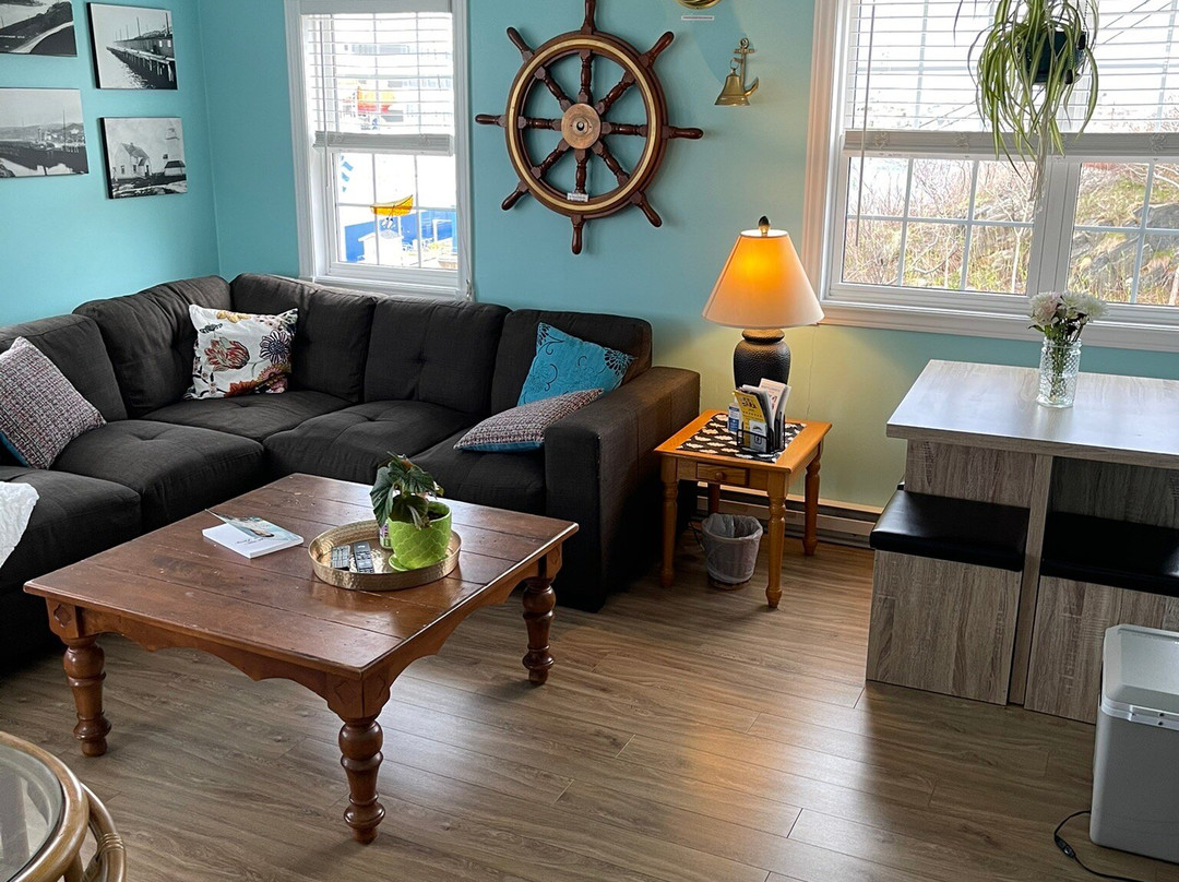 Starboard Side Guest House主图