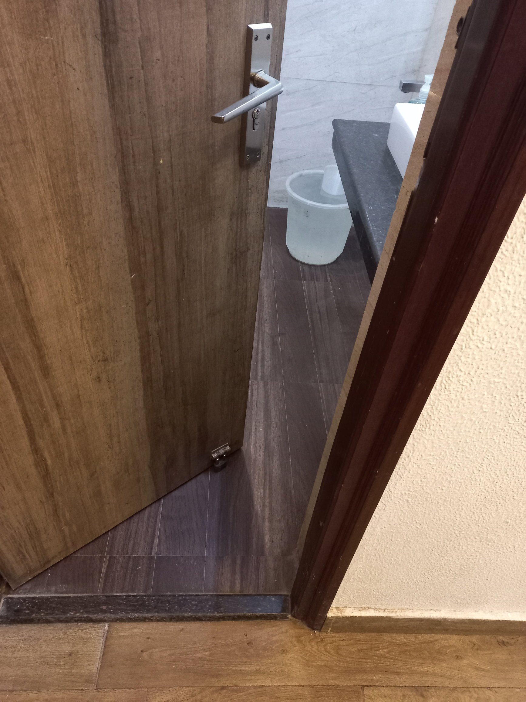 Treebo Edesia-官方