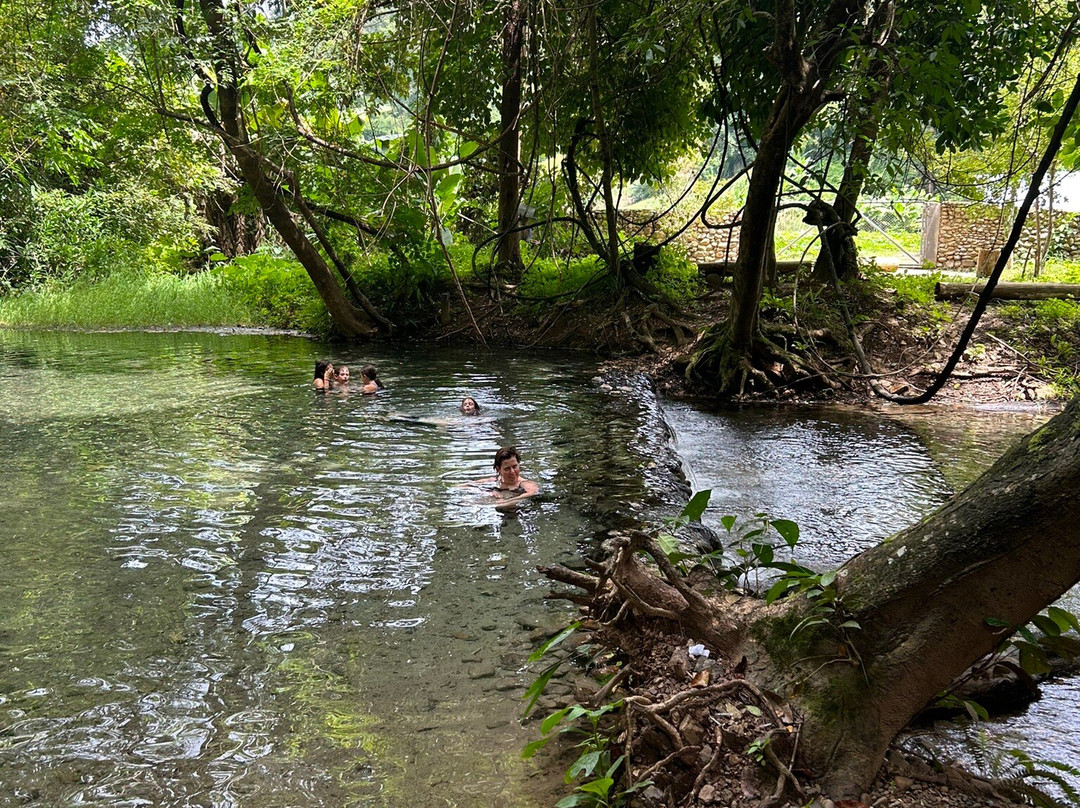 赛楠温泉景点图片