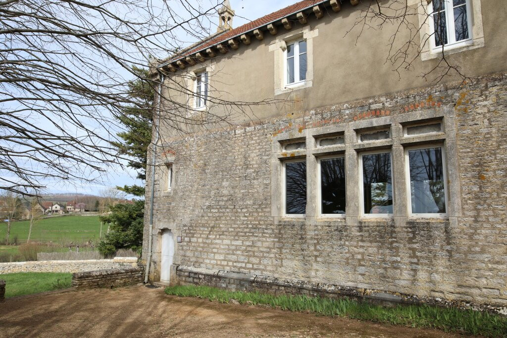 Mairie de Savianges景点图片