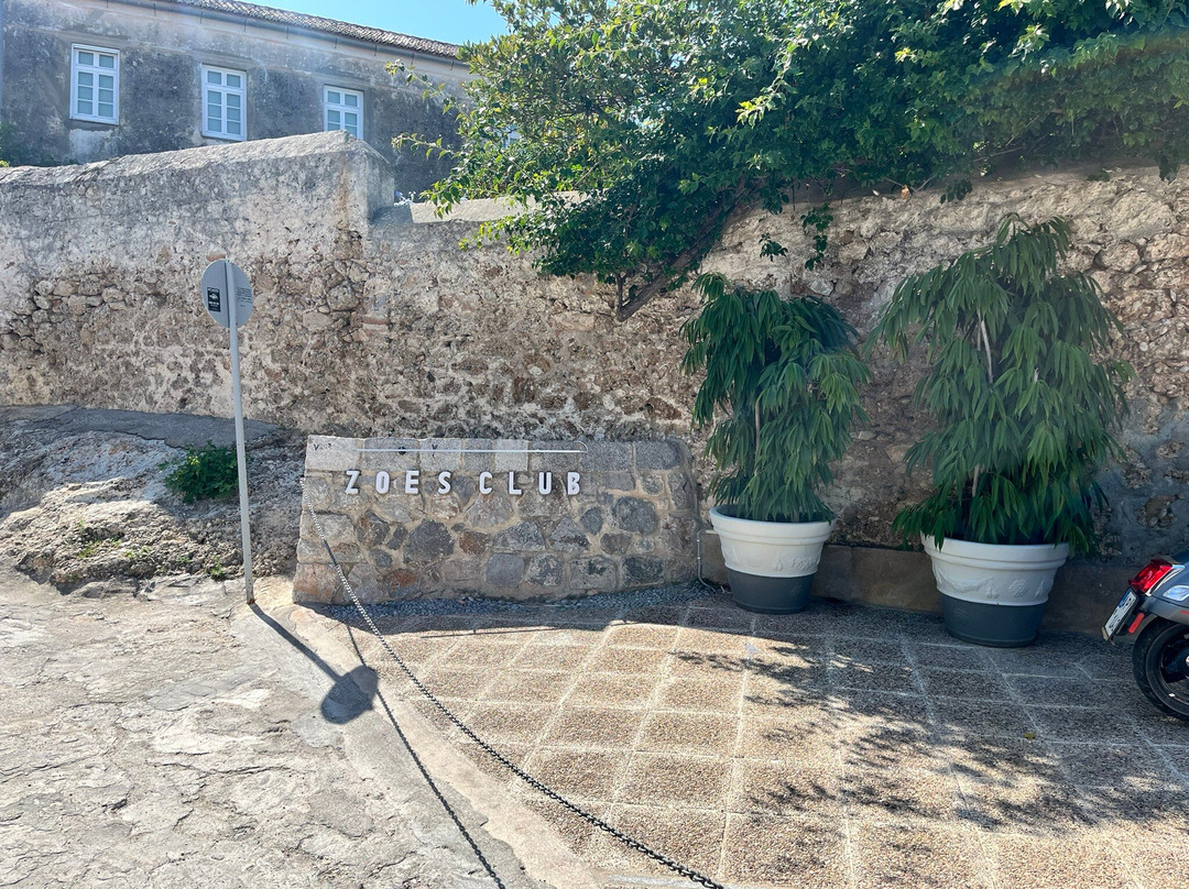 Zoe's Club Hotel主图