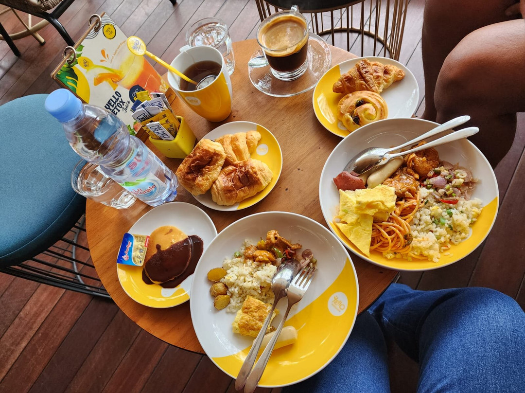 Yello Kuta Beachwalk Bali主图