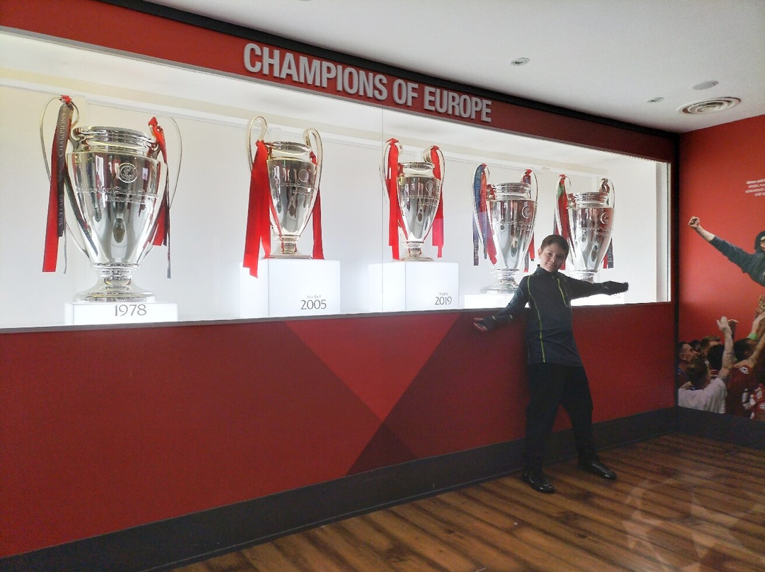 Liverpool F.C. Official Store - Anfield-利物浦必去景点