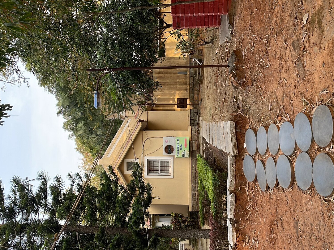 Golden Mile Resort主图