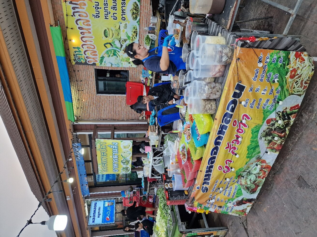 姆克达翰河滨酒店主图