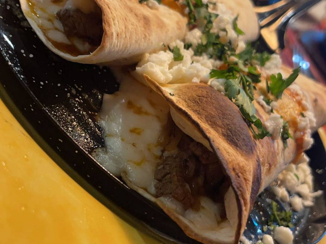 Mariachi Mexican Food
