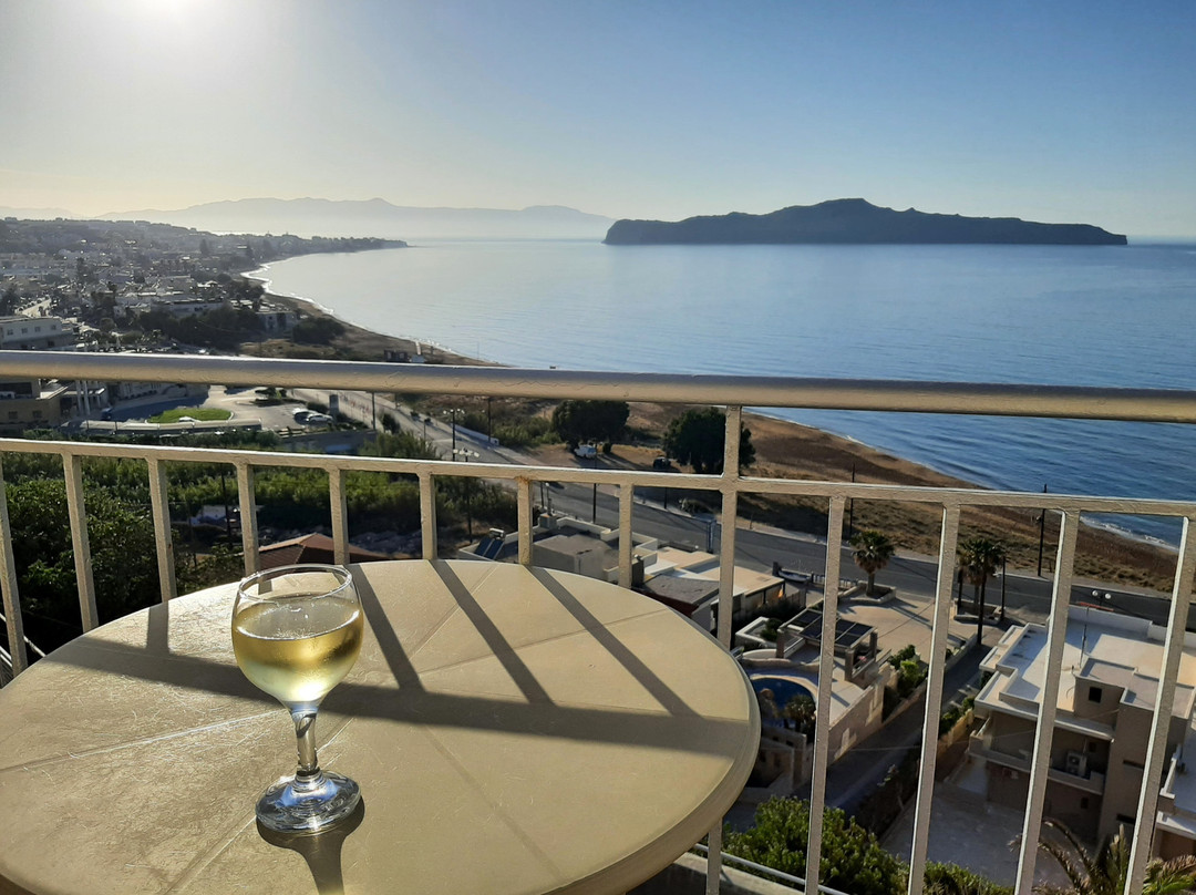 Renieris Hotel主图