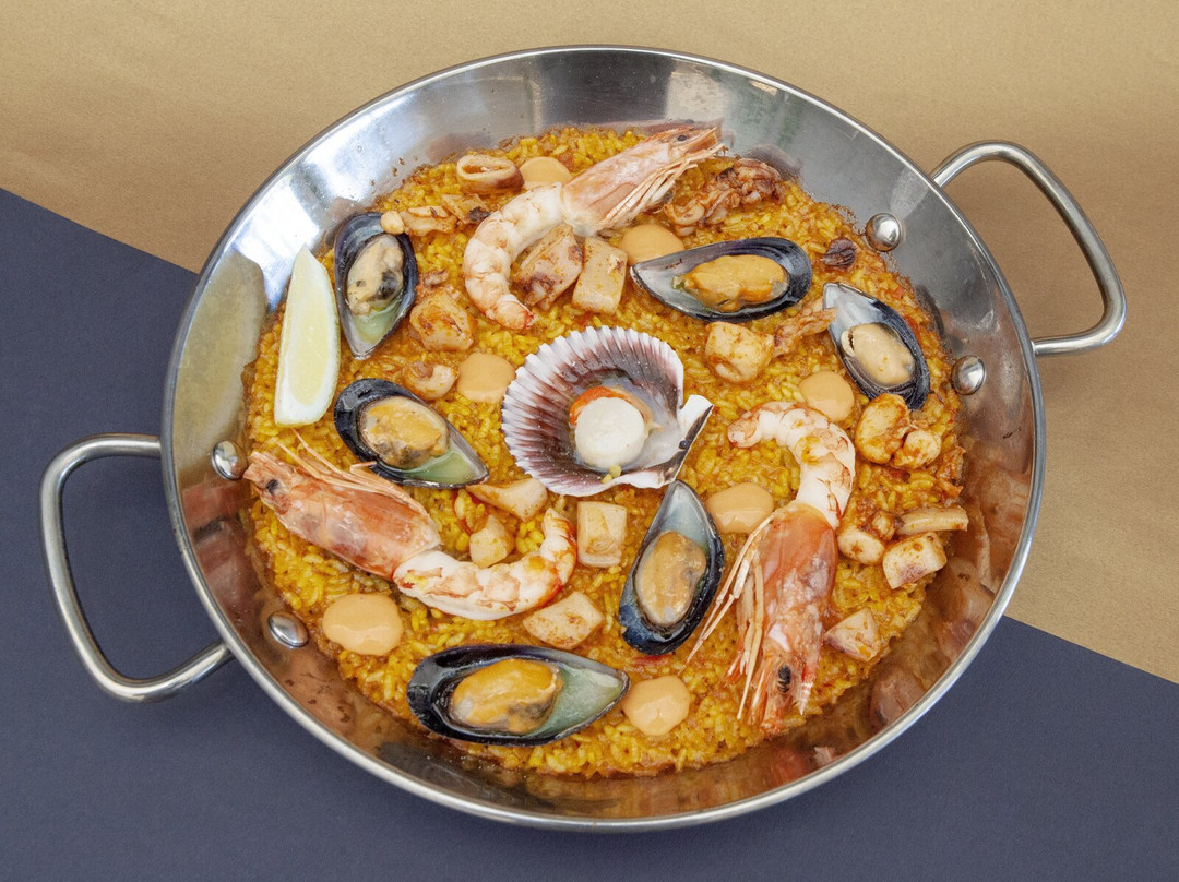 Aguaquemada Tapas Y Paella