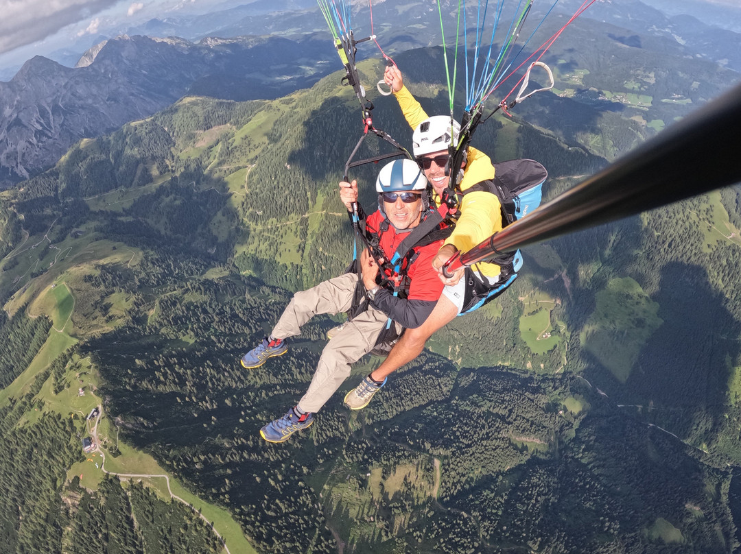 FlyTandem Paragliding-维尔芬韦恩必去景点