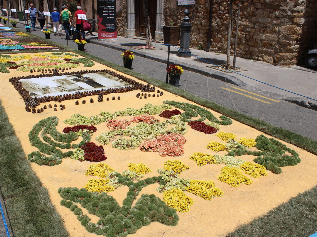 Castelbuono Paese in Provincia Di Palermo-Castelbuono必去景点