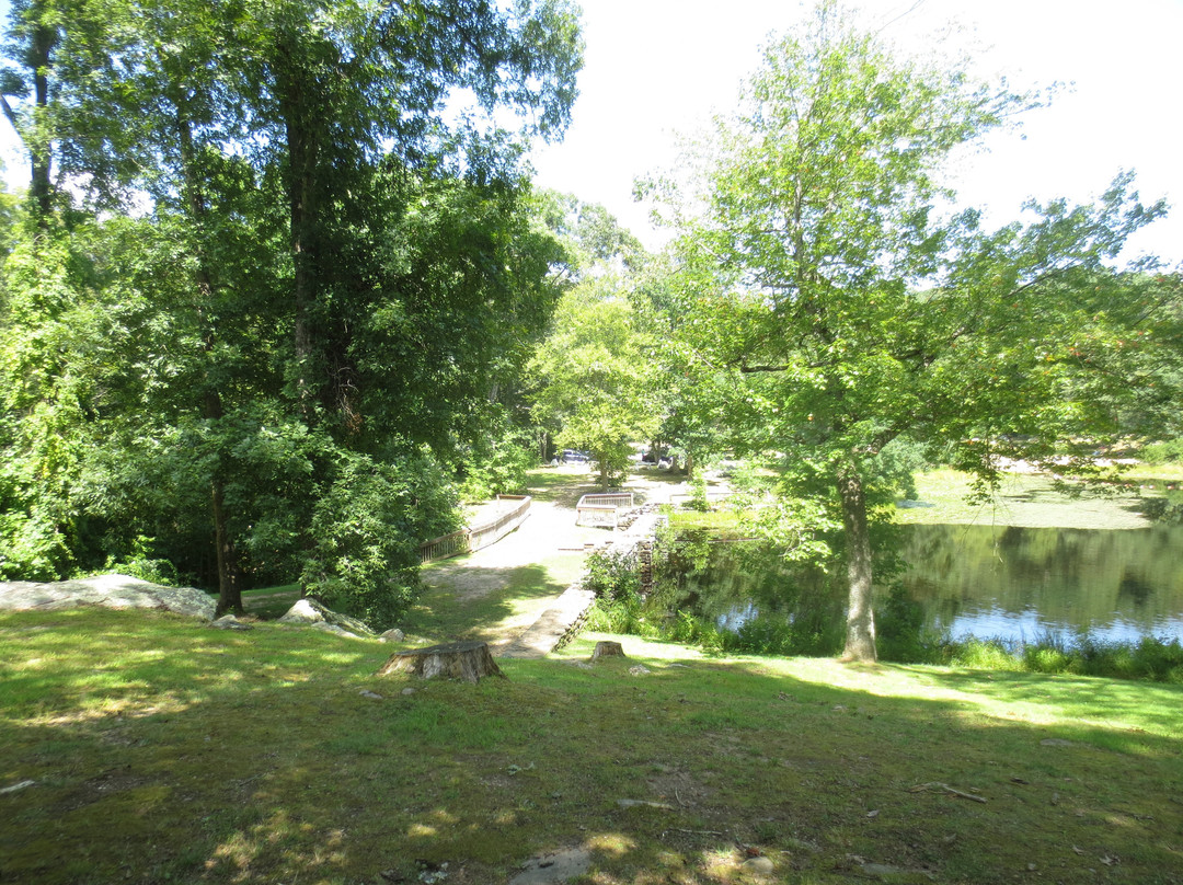 Day Pond State Park景点图片