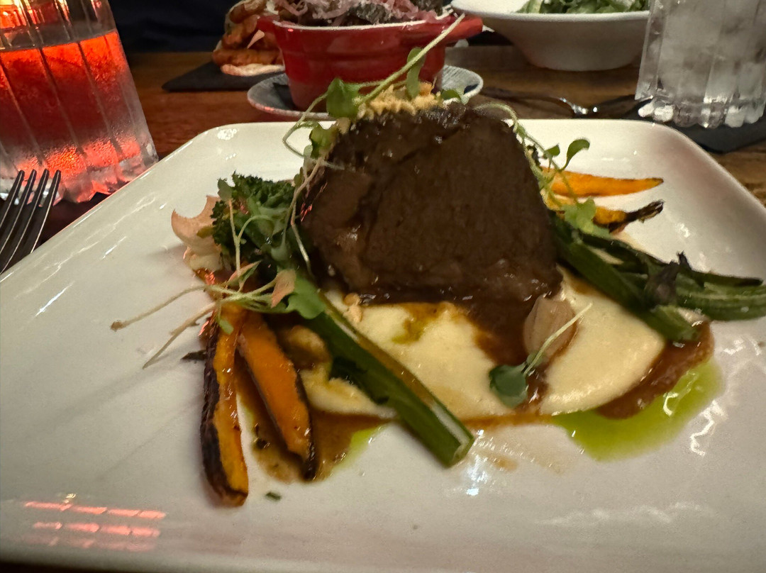 Old Vines Naples at Mercato主图