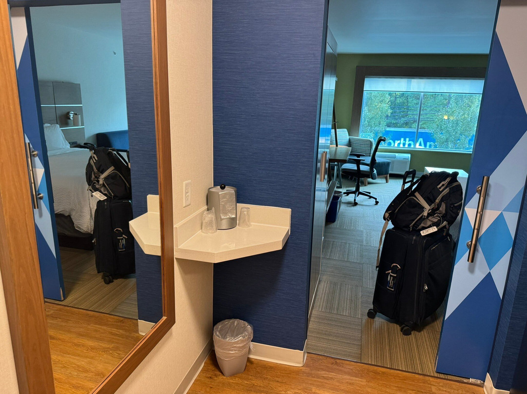 Holiday Inn Express & Suites North Brunswick By IHG主图